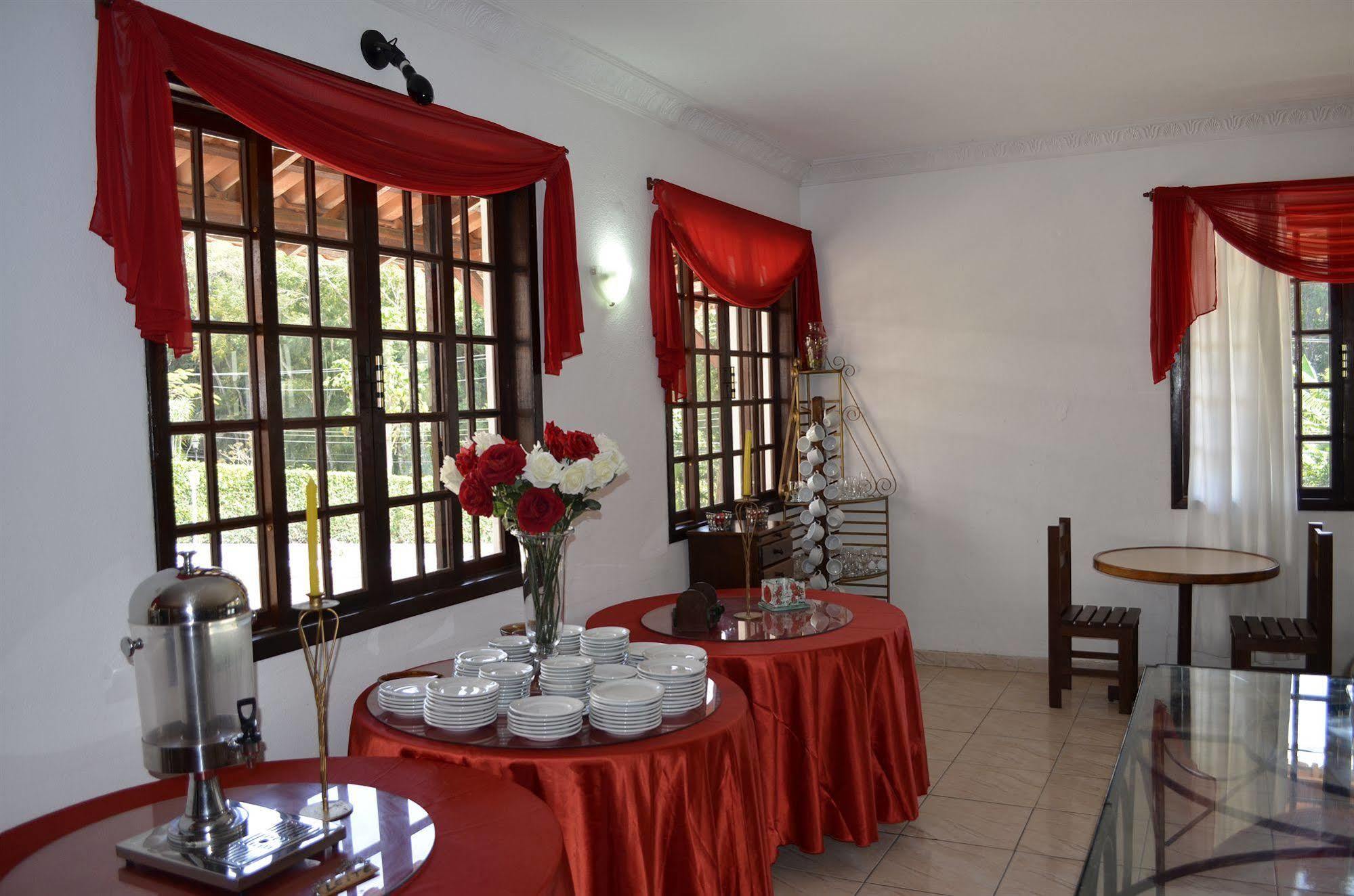 Pousada Das Rosas Miguel Pereira Exteriér fotografie